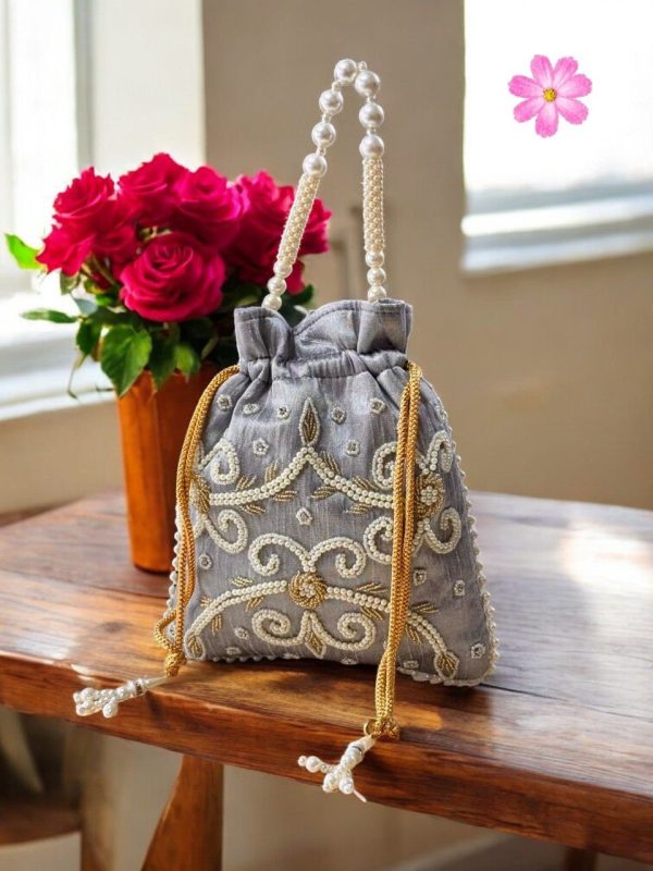 photo_2025-12-15_16-40-36_3.jpg Luxory Royal Pearl Embroidered Potli Bag
