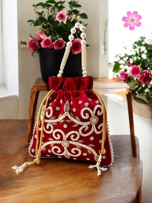 photo_2025-12-15_16-40-54_2.jpg Luxory Royal Pearl Embroidered Potli Bag