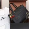 photo_2025-12-17_22-20-17_2.jpg Coach Leather Tote Bag in classic black