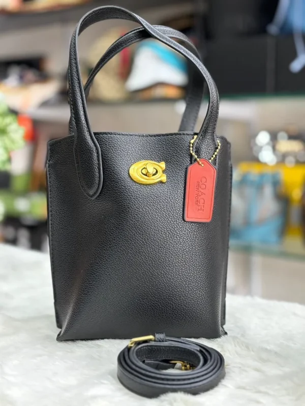 Coach Bucket Bag in classic black leather