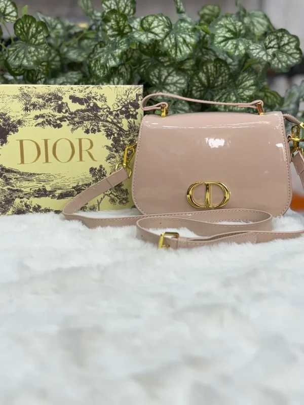 Dior 30 Montaigne leather bag in black