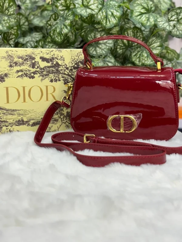 Dior 30 Montaigne leather bag in black