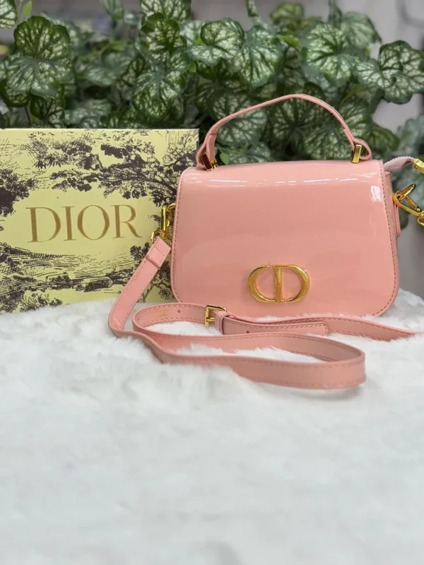 Dior 30 Montaigne leather bag in black