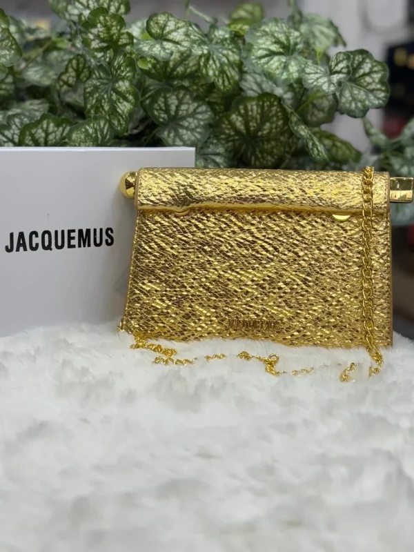 photo_2025-12-23_15-52-19.jpg Jacquemus Clutch cum Sling Bag in beige